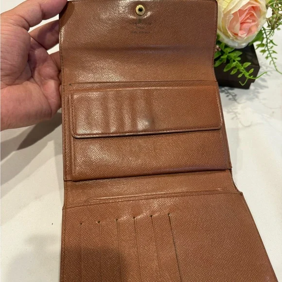 🎉🎉SOLD🎉🎉 Authentic Louis Vuitton snap wallet with card case - Picture 4 of 12